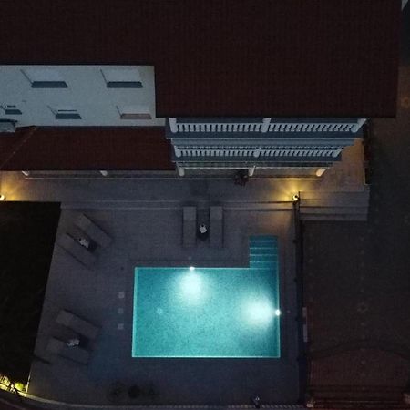 Apartment Komljenovic Pula Luaran gambar