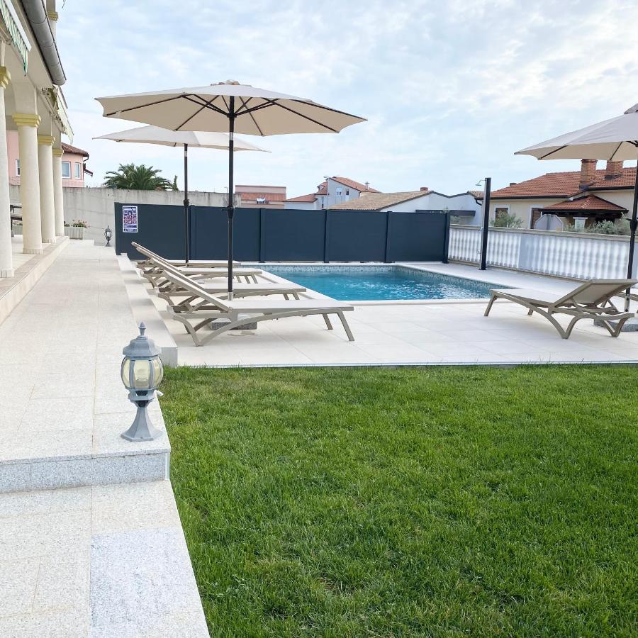 Apartment Komljenovic Pula Luaran gambar