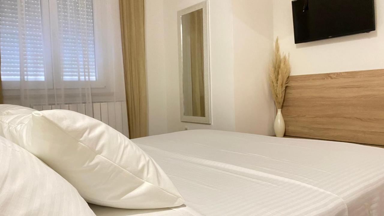 Apartment Komljenovic Pula Luaran gambar