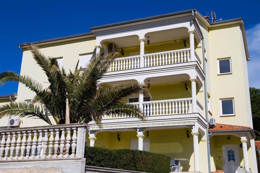 Apartment Komljenovic Pula Luaran gambar
